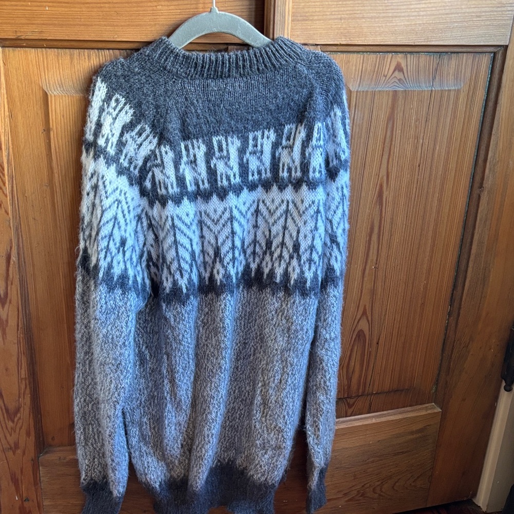 Gray Patterned Men Sweater - Picture 2 of 2
